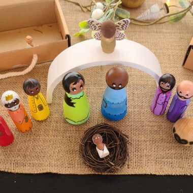 CarlyeCreates: Reimagined nativity sets